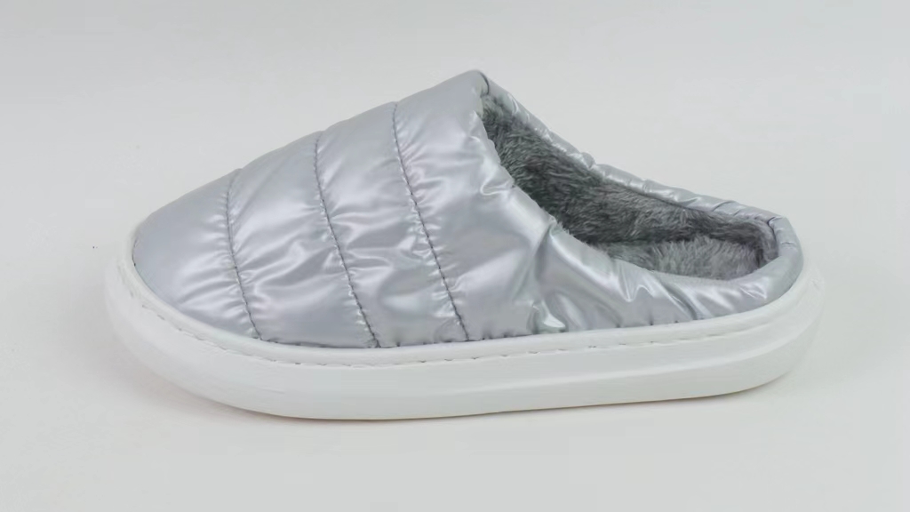 Custom Plush Lining Warm Waterproof Non-slip Outdoor Winter Cotton Slippers
