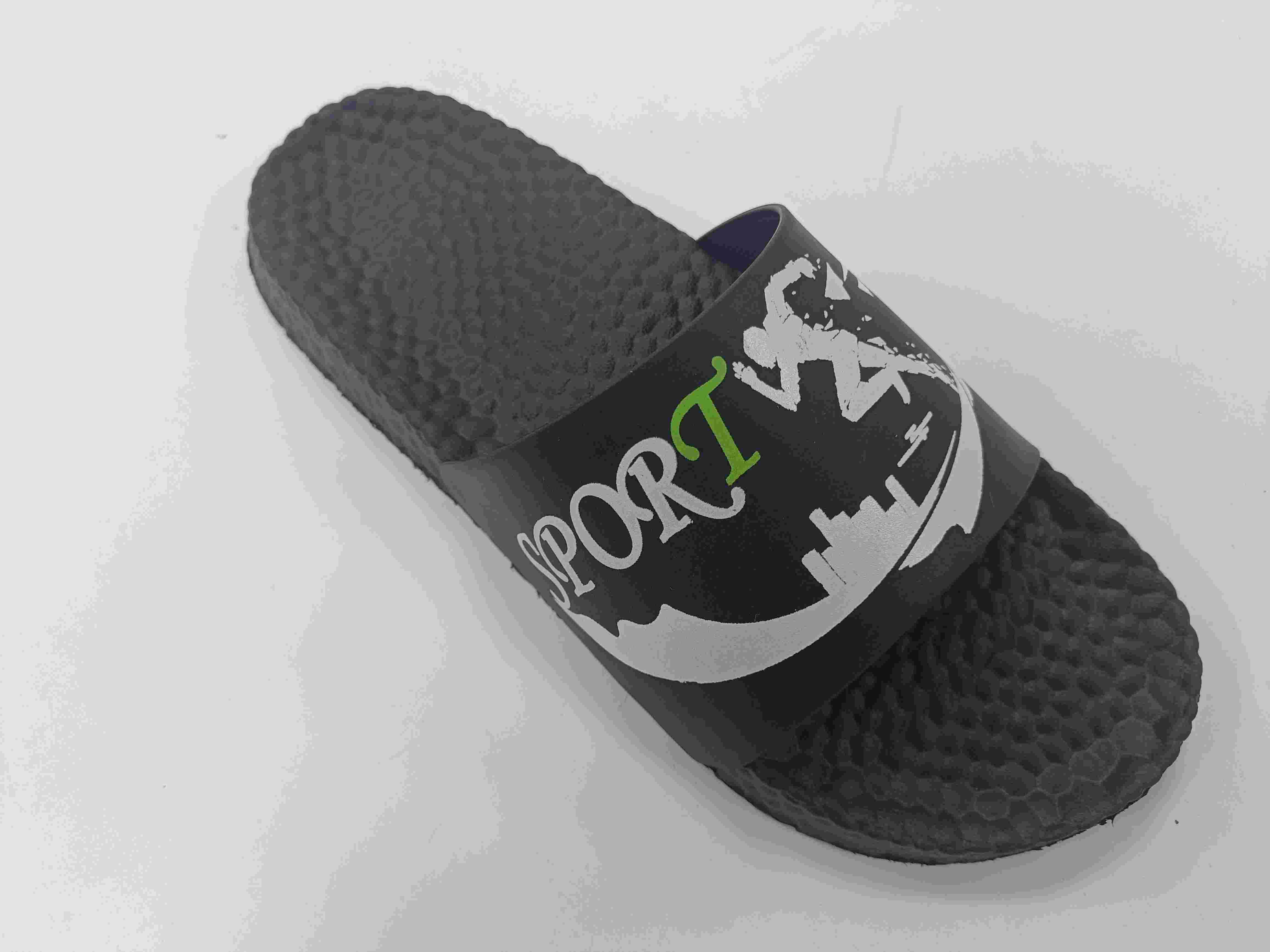 Custom Men Summer Slipper Beach Easy Wear PVC Slippers Slide Sandals 