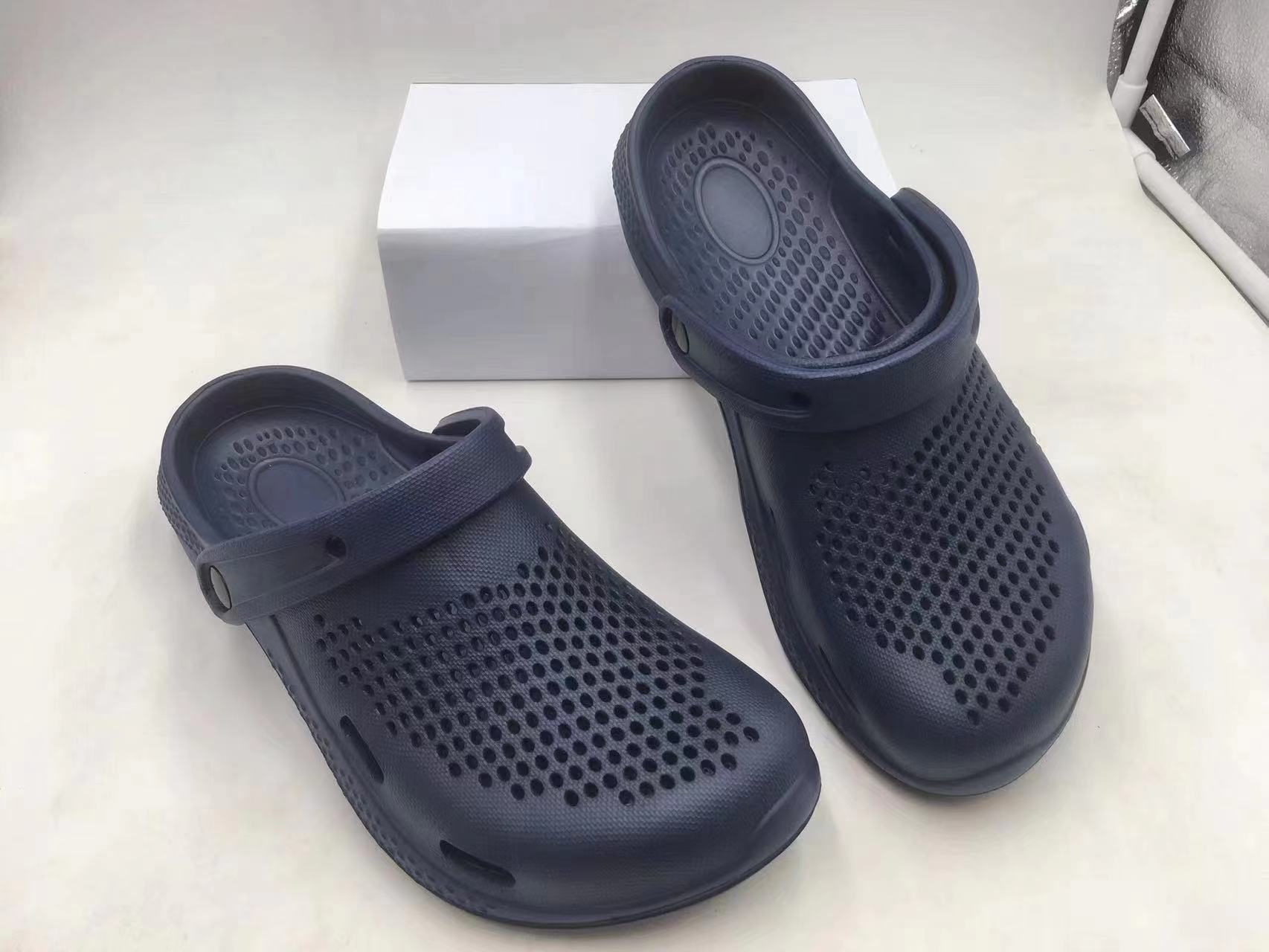 Hospital Medical Men Indoor Outdoor Beach Footwear Waterproof Anti-Skid Nurse Clog Slippers