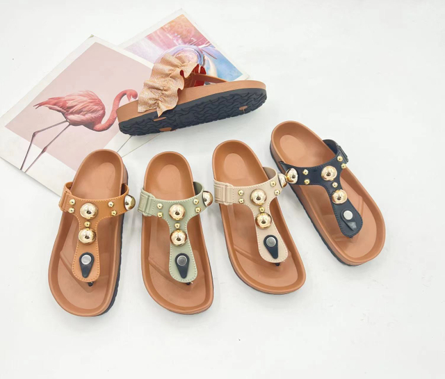 Women Outdoor Beach Custom Slippers Flip-Flop Slipper Shoes Fashion Lady PVC Flip Flop with Pearl Accessories