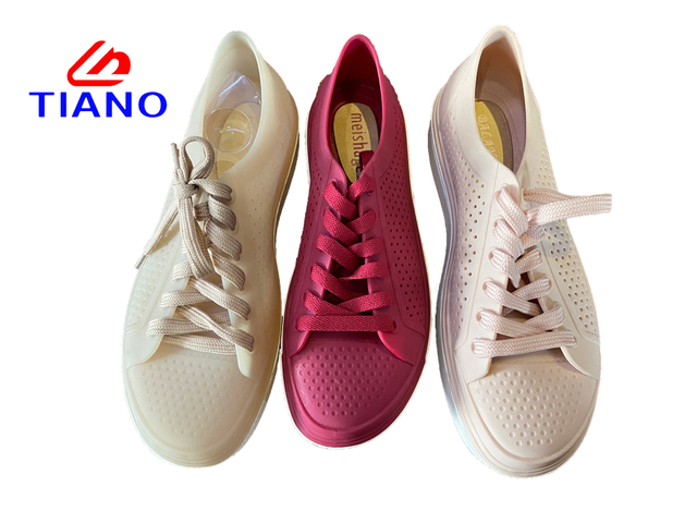 New Style Comfortable Canvas Shoes for Lady1
