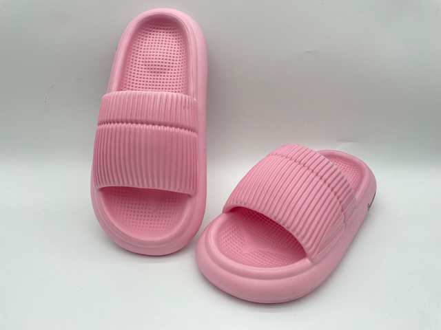 OEM Summer Beach Fashion Lady Shoes EVA Comfortable Outdoor Women Slippers