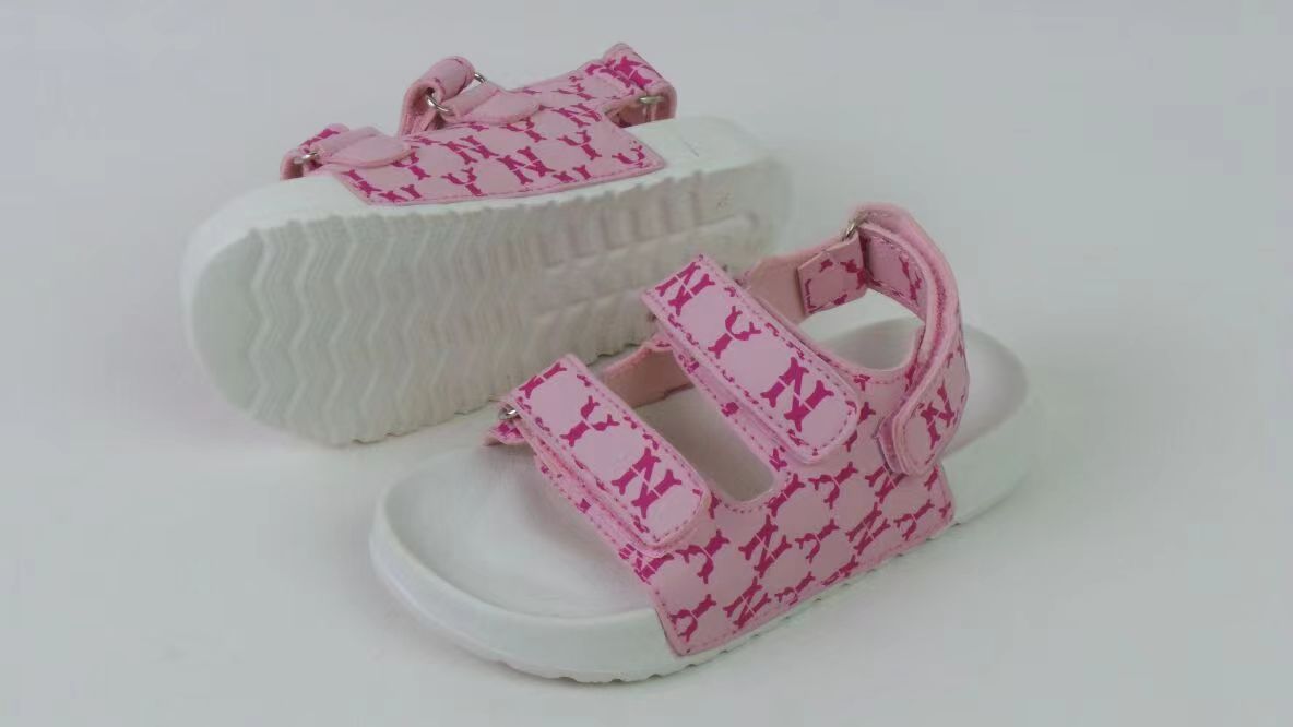 Customized Summer Casual Breathable Anti Slip Children Sandals with Magic Buckle 