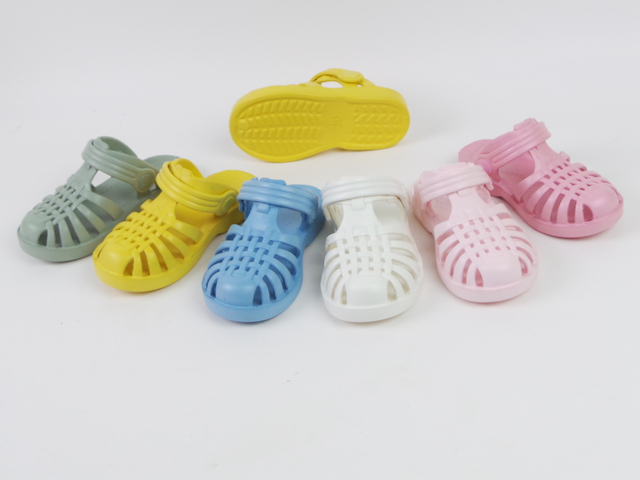 Fashion Trend Outdoor Daily Life Garden Clogs Children EVA Beach Clogs