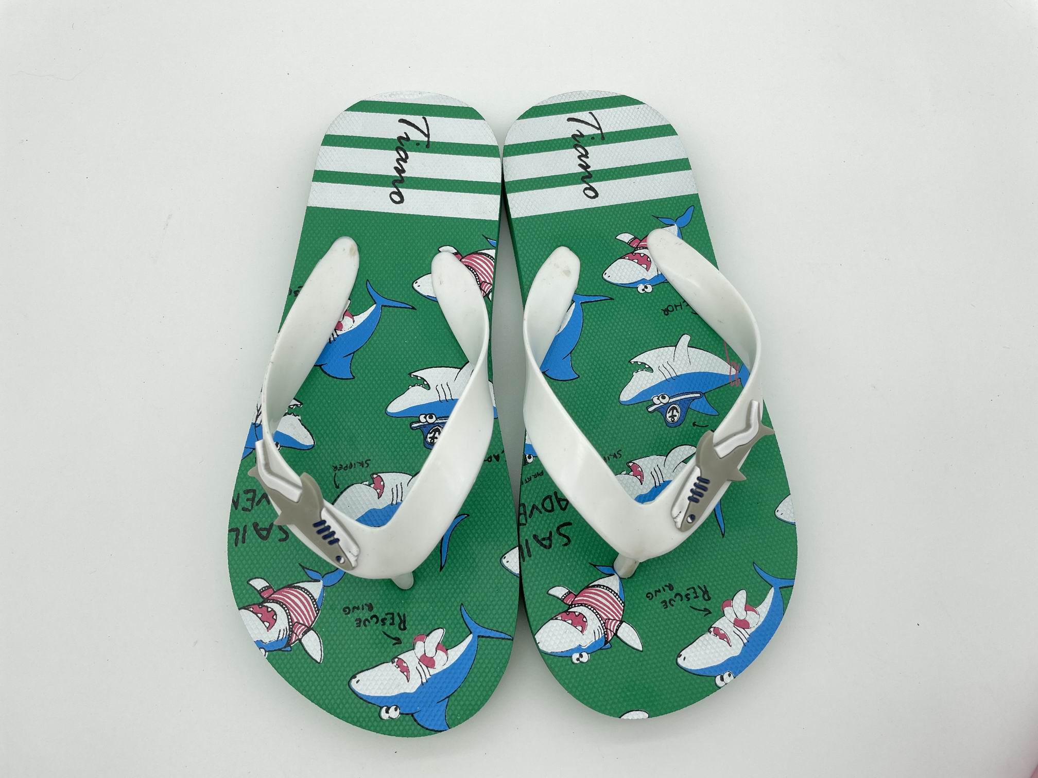 Customized Light Weigh Cute Outdoor Kids Flip Flops Beach Slippers