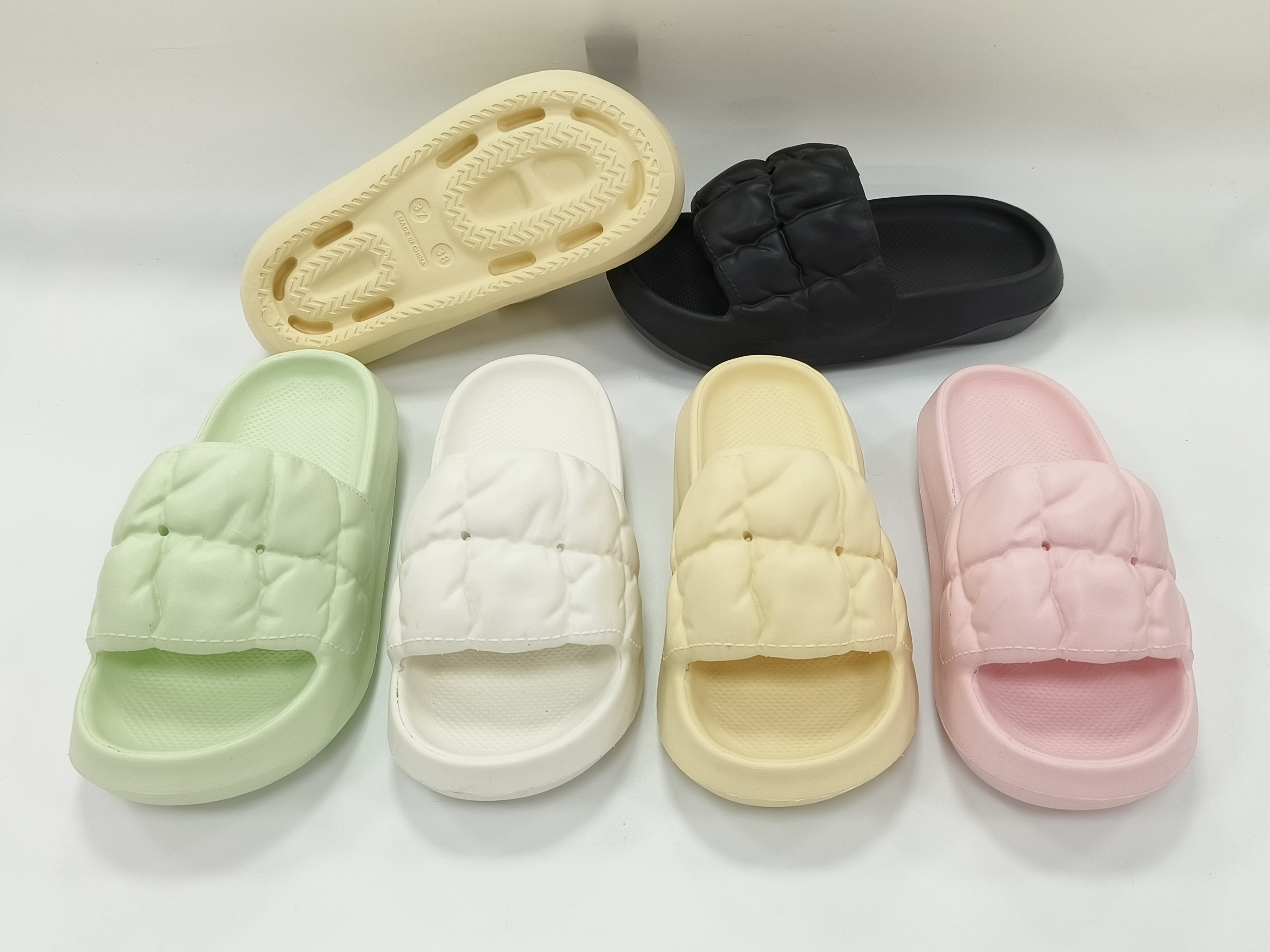 Customized EVA Satin Patterned Slippers Light Weight Waterproof Women Slipper