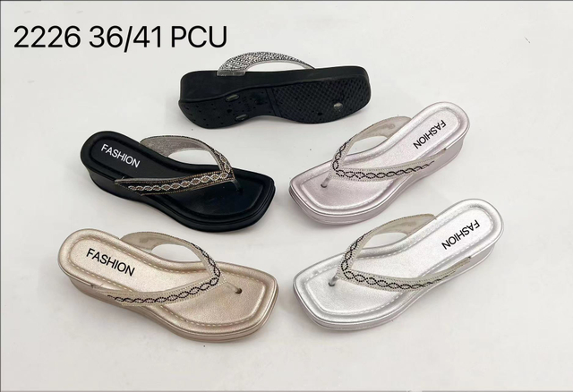 Custom Summer Ladies Beach Bathroom Shower Slippers Flip Flops 