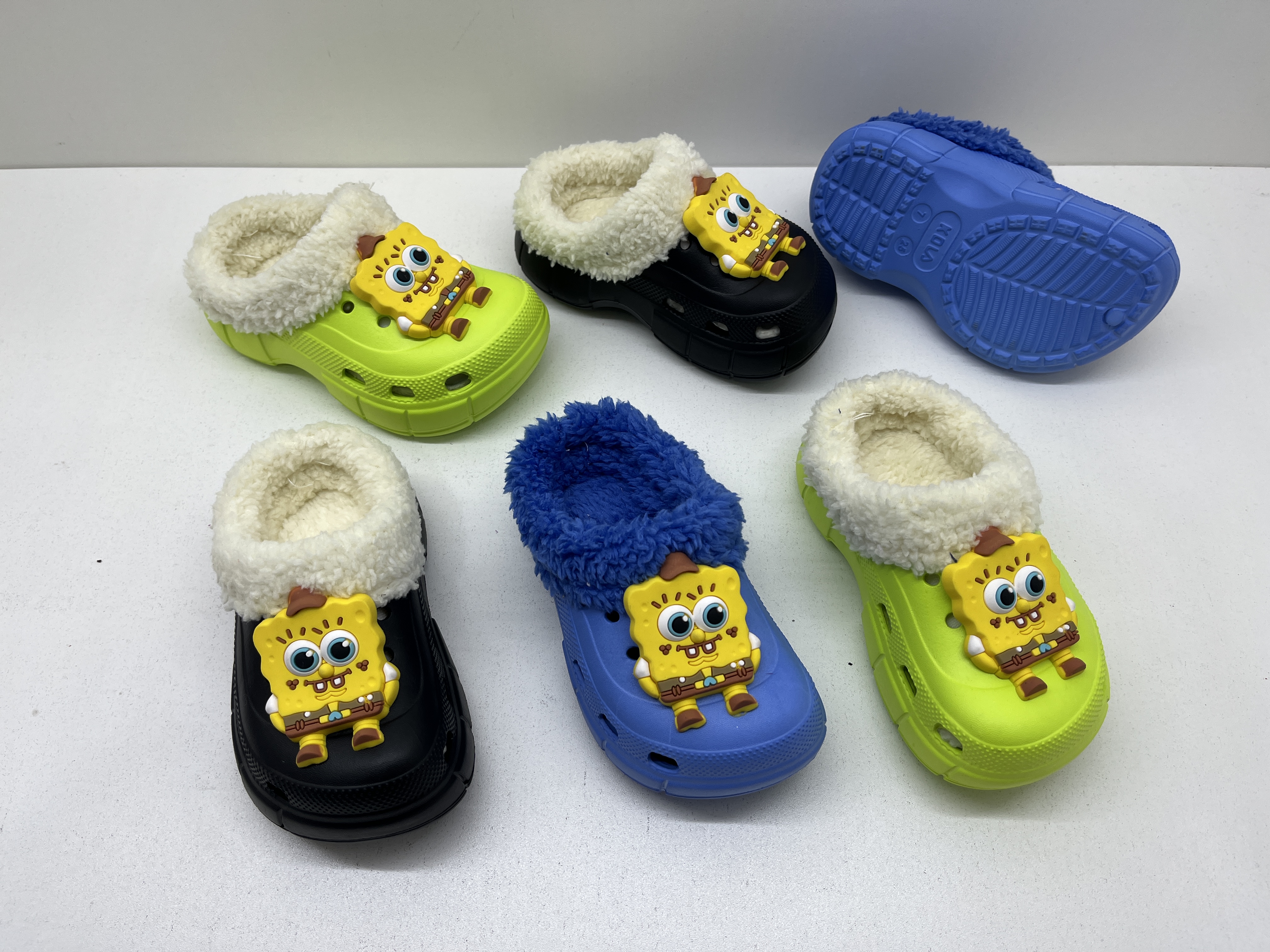 Classic Winter Clogs Outdoor PVC Garden Mule Clogs For Women with Fur
