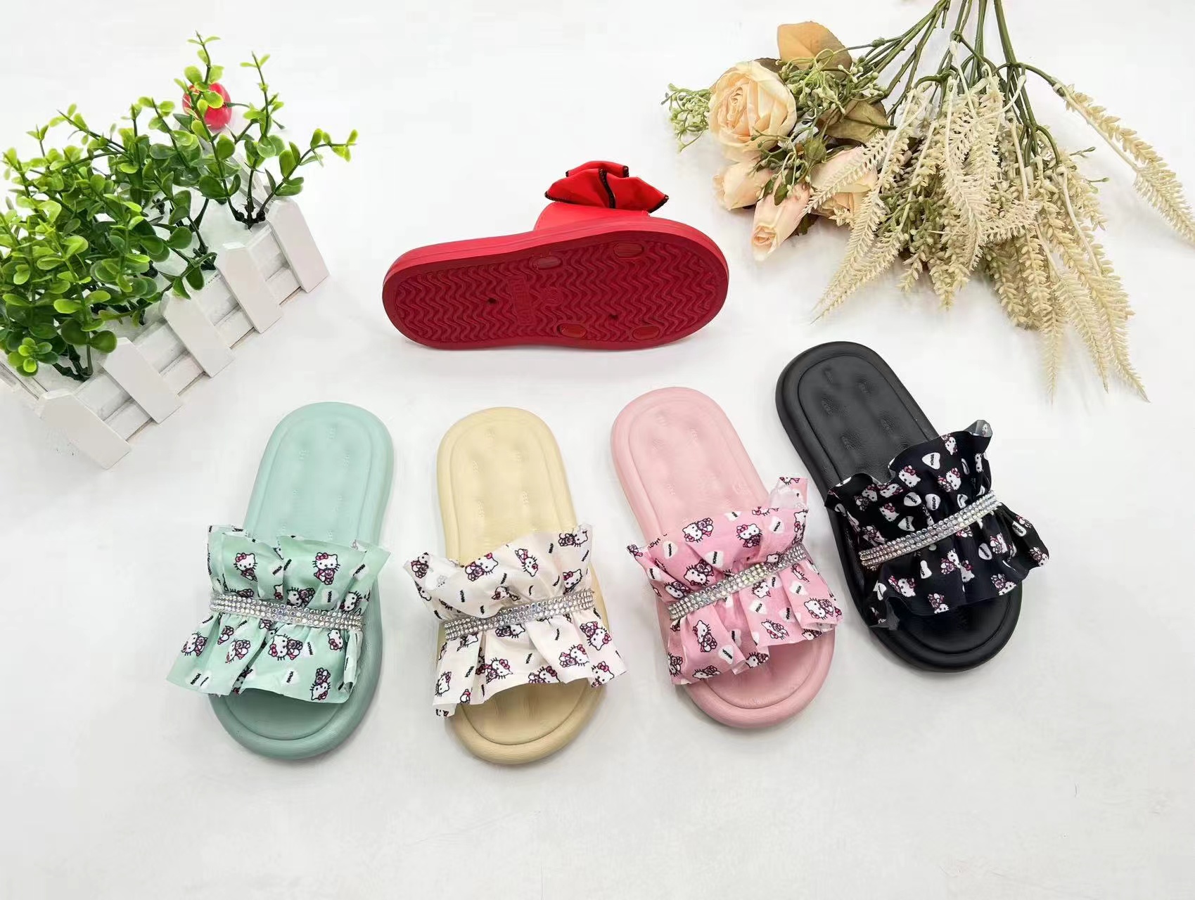 Fashionable Anti Slip PVC Children Summer Slippers Bathroom Slipper For Kids