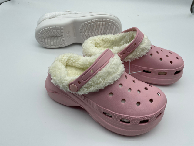 Winter Waterproof Pink Garden Clogs with Plush Inside for Ladies Classic Brand Warm Indoor Bedroom 