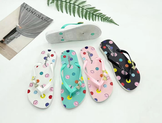 Customized Simple Flip Flops Coating PVC Strap Outdoor Womens Slipper Shoes