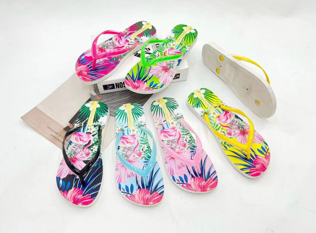 Custom Logo PVC Flip Flops Women Summer Flat Thick Platform Wedge Flipflops Slippers 