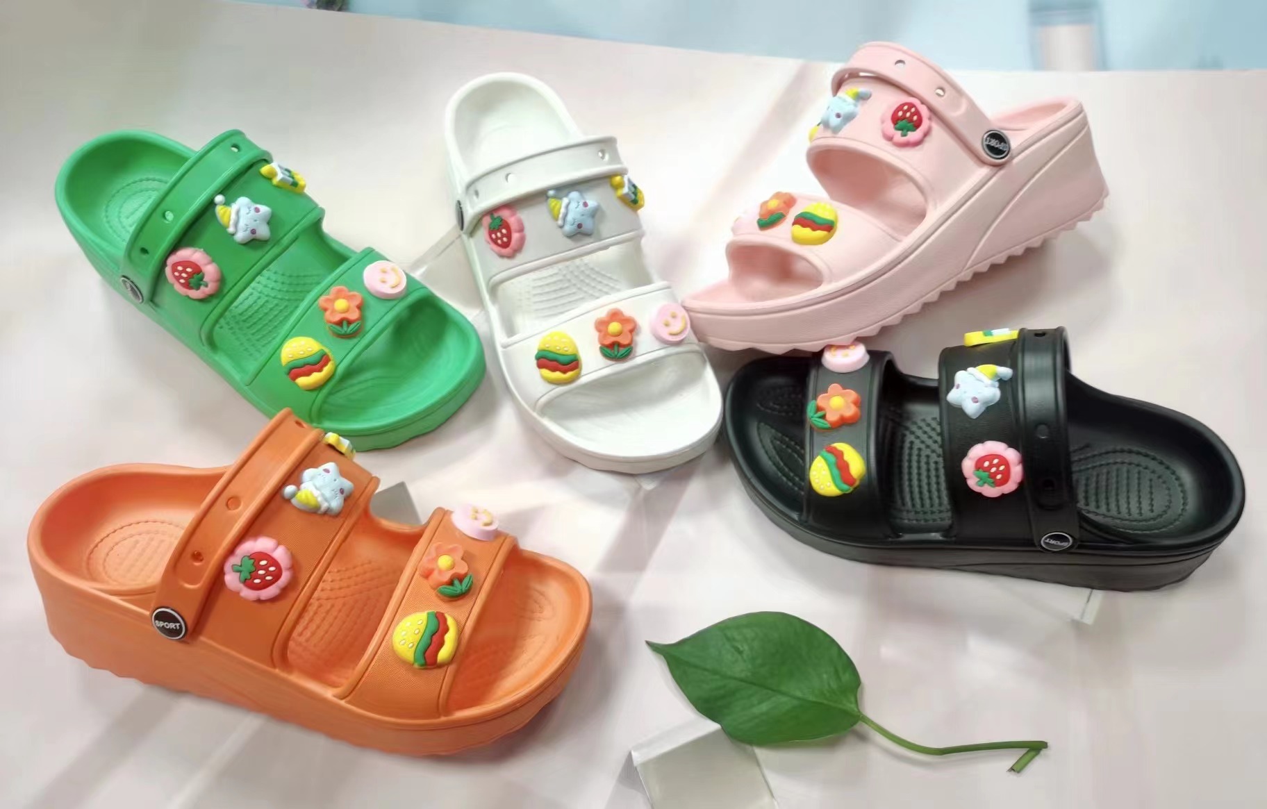 Customized Home Summer Anti-slip Sandals Shoes EVA Waterproof Breathable Lady Sandals