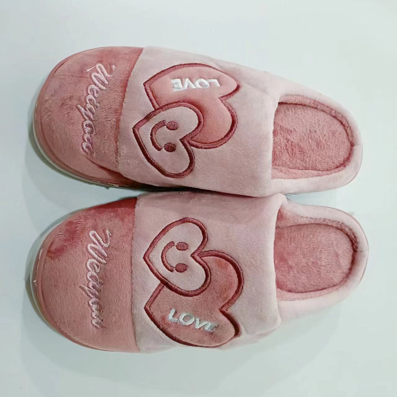 Winter Cotton Slippers Women's Heart To Heart Pattern Indoor Slippers