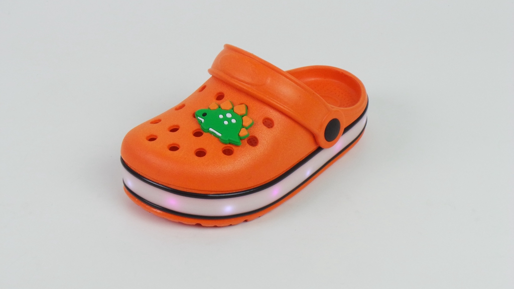 Summer Beach Cartoon Hole Baby Slippers Anti-Slippery Garden Shoes with Lights