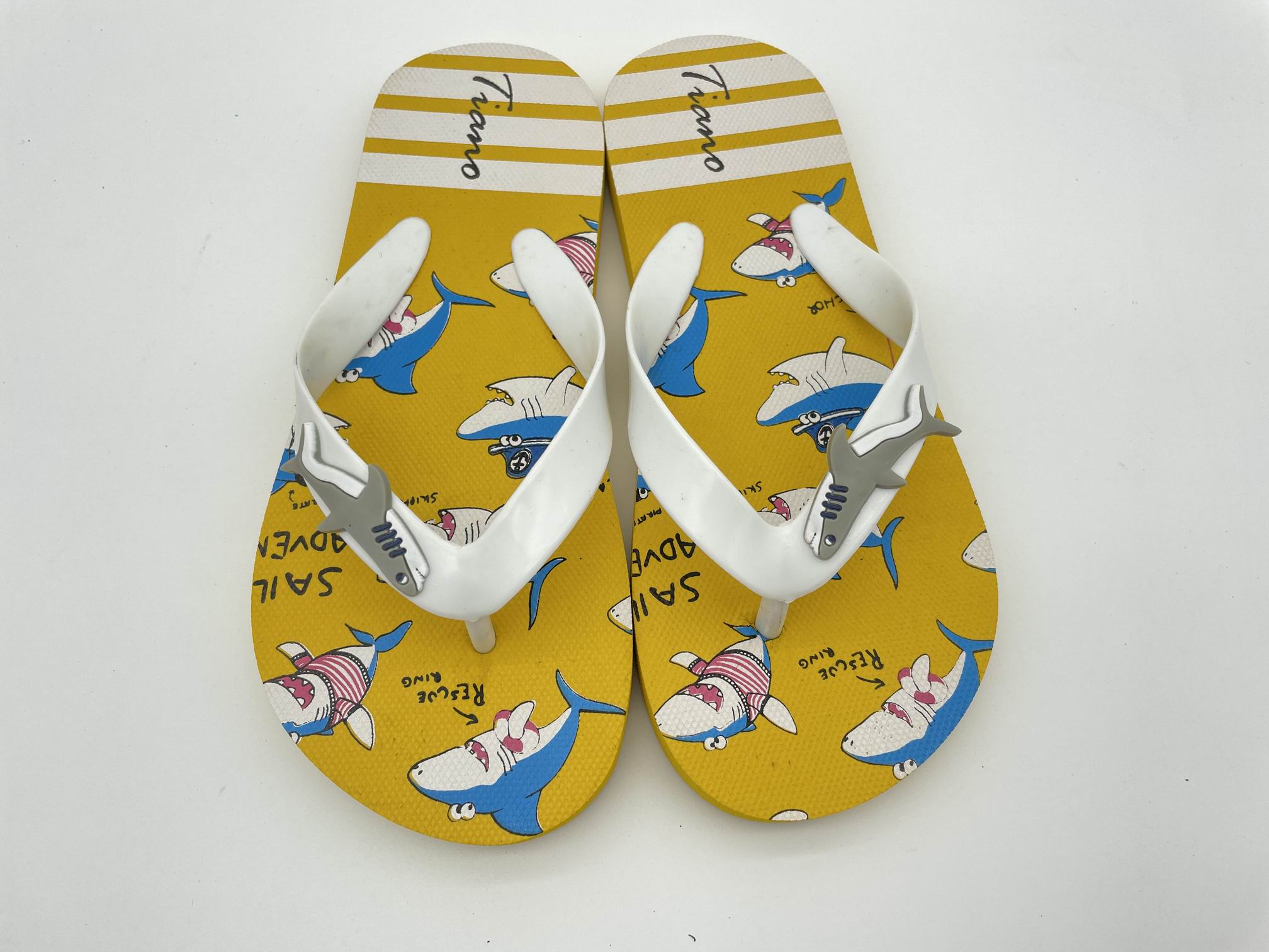 Customized Light Weigh Cute Outdoor Kids Flip Flops Beach Slippers