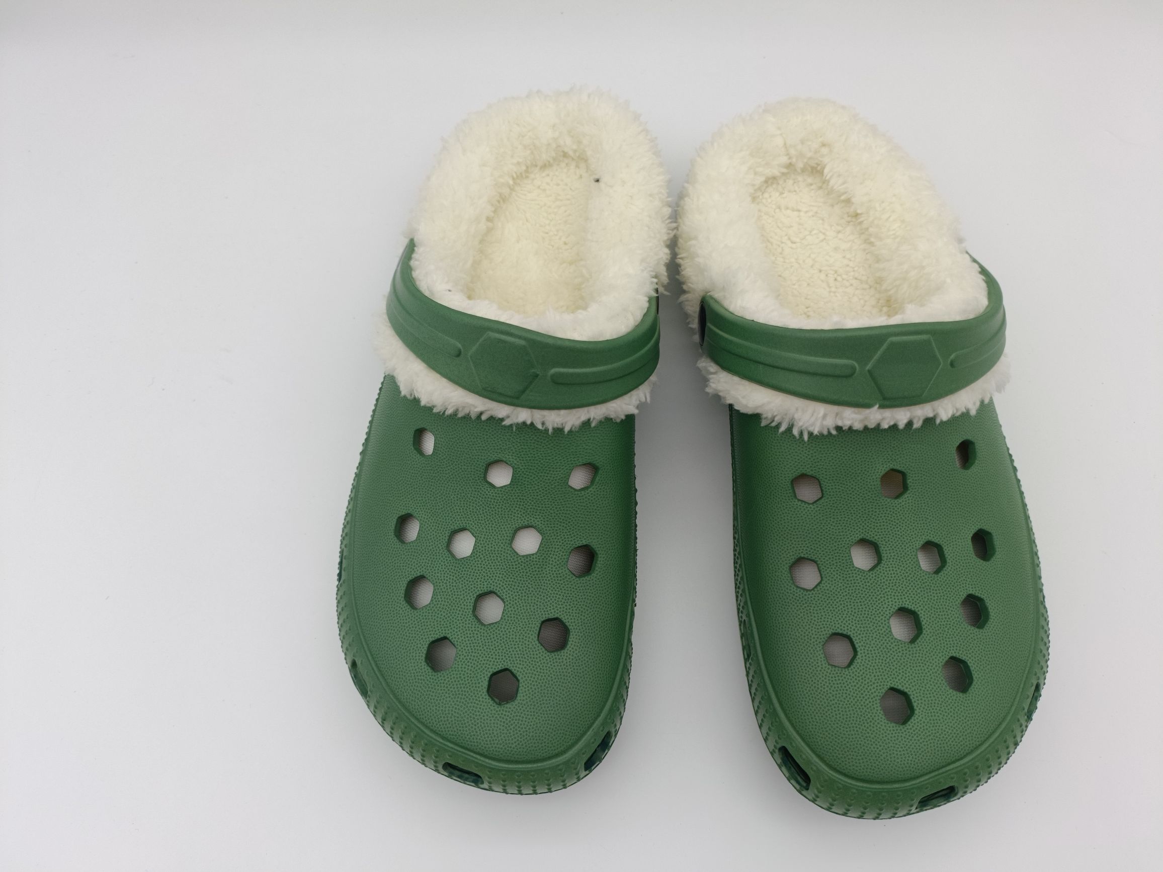 Customized Footwear Kids Slippers Anti Slip EVA Clogs Shoes with Fur Lining 
