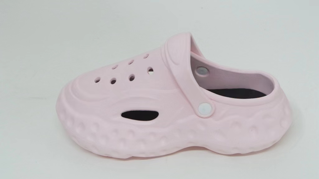 EVA Clog Athletic Sports Sandal Slippers Garden Clogs Shoes Beach Water Shoe Women′ S Classic Clog