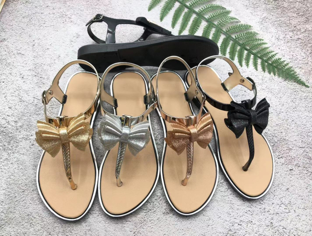  Fashion Design Delicate Decoration Lady′s PVC Sandals(TNDL50001)