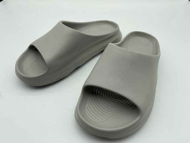 Men Indoor Flat Bathroom Slippers Shoes EVA Beach Soft Waterproof Fashion Slipper