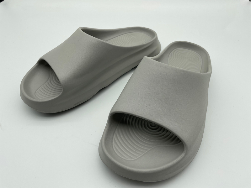 Men Indoor Flat Bathroom Slippers Shoes EVA Beach Soft Waterproof Fashion Slipper