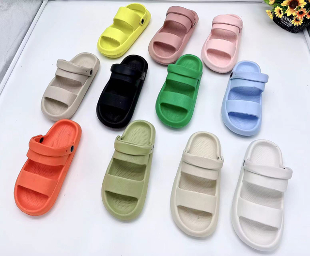 Customized Lady Summer Slippers Waterproof Breathable Anti Slip EVA House Slipper