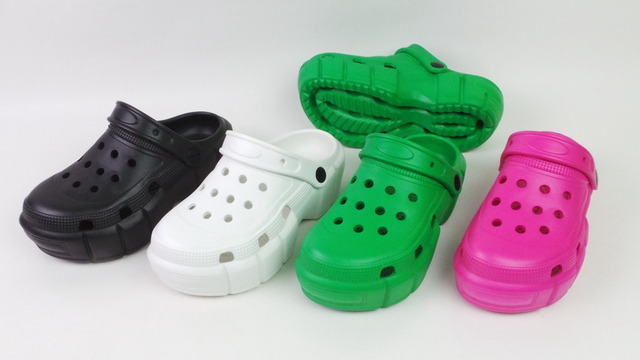 Custom Breathable Anti Slip Sandals Shoes Indoor Outdoor Lady Garden Clogs