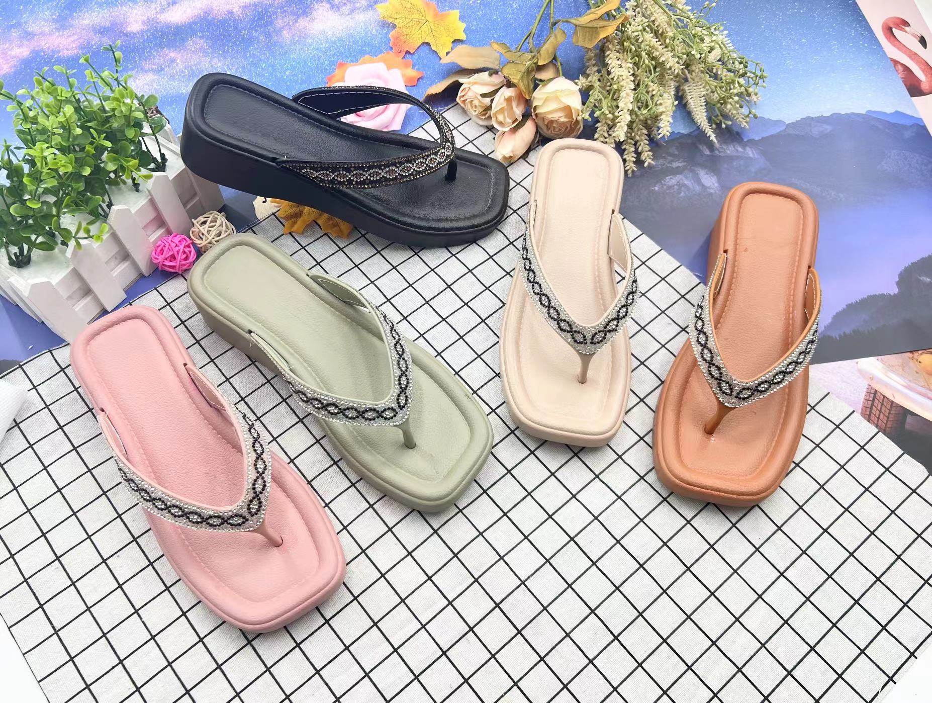 Wholesale Custom Design Ladies Women Sparkling Flip Flops with Women Sandal