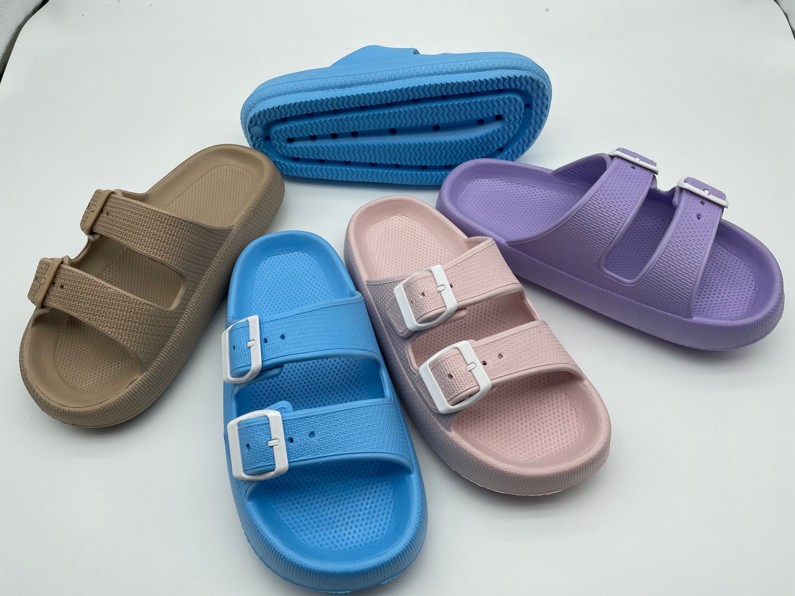 Factory Direct Selling Thickened Non-slip Ultra Soft Slippers EVA Comfortable Sandals And Slippers for Lady