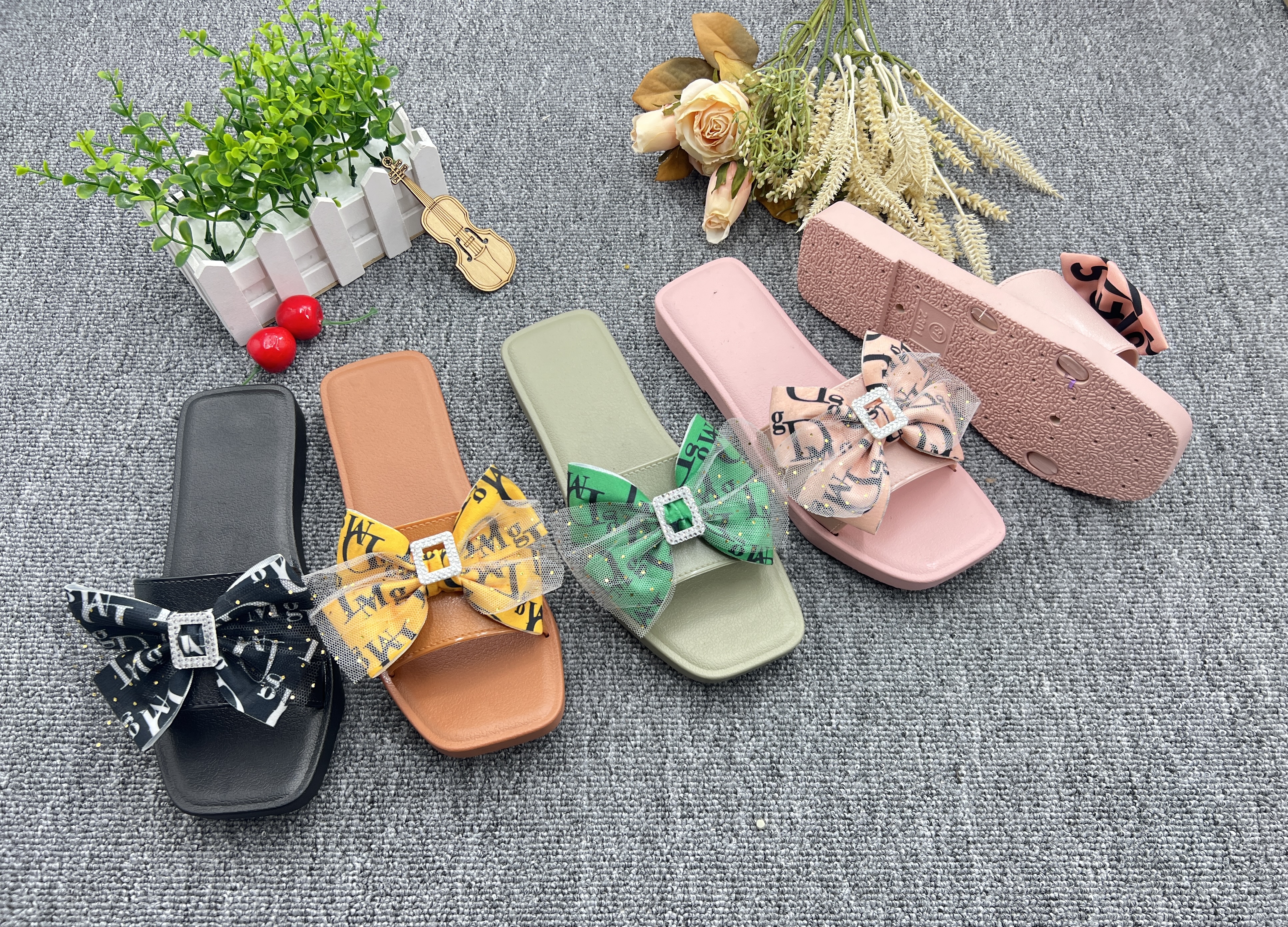 Customizable Designer PVC Flat Shoes Bow Decoration Lady Summer Casual Slippers