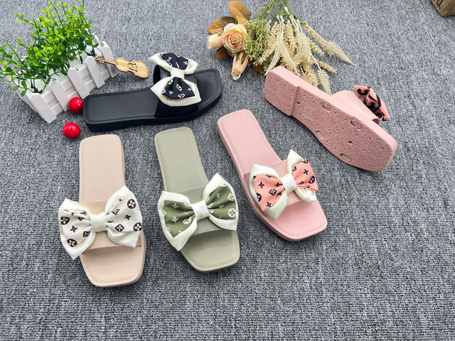 Bow Sandals And Slippers Women's Beach Fashion Ladies Sandals for Outer Wear Luxury Flat Shoes 