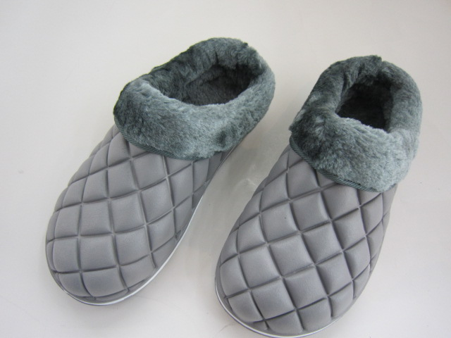 Comfortable Indoor Outdoor Light Weight Anti Slip Winter Warm Slippers for Men