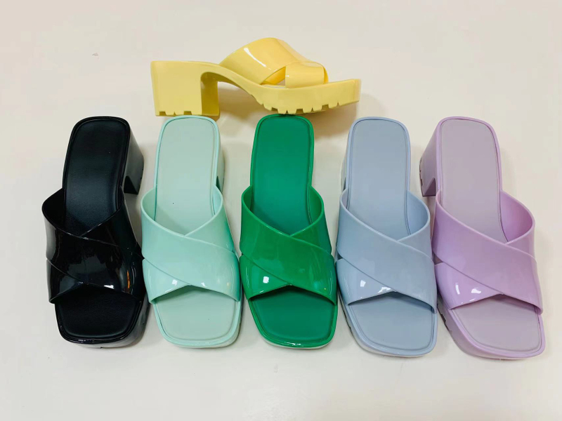 Summer Fashion Solid Color High-Heeled Sandals Casual Beach Woman Jelly Slipper