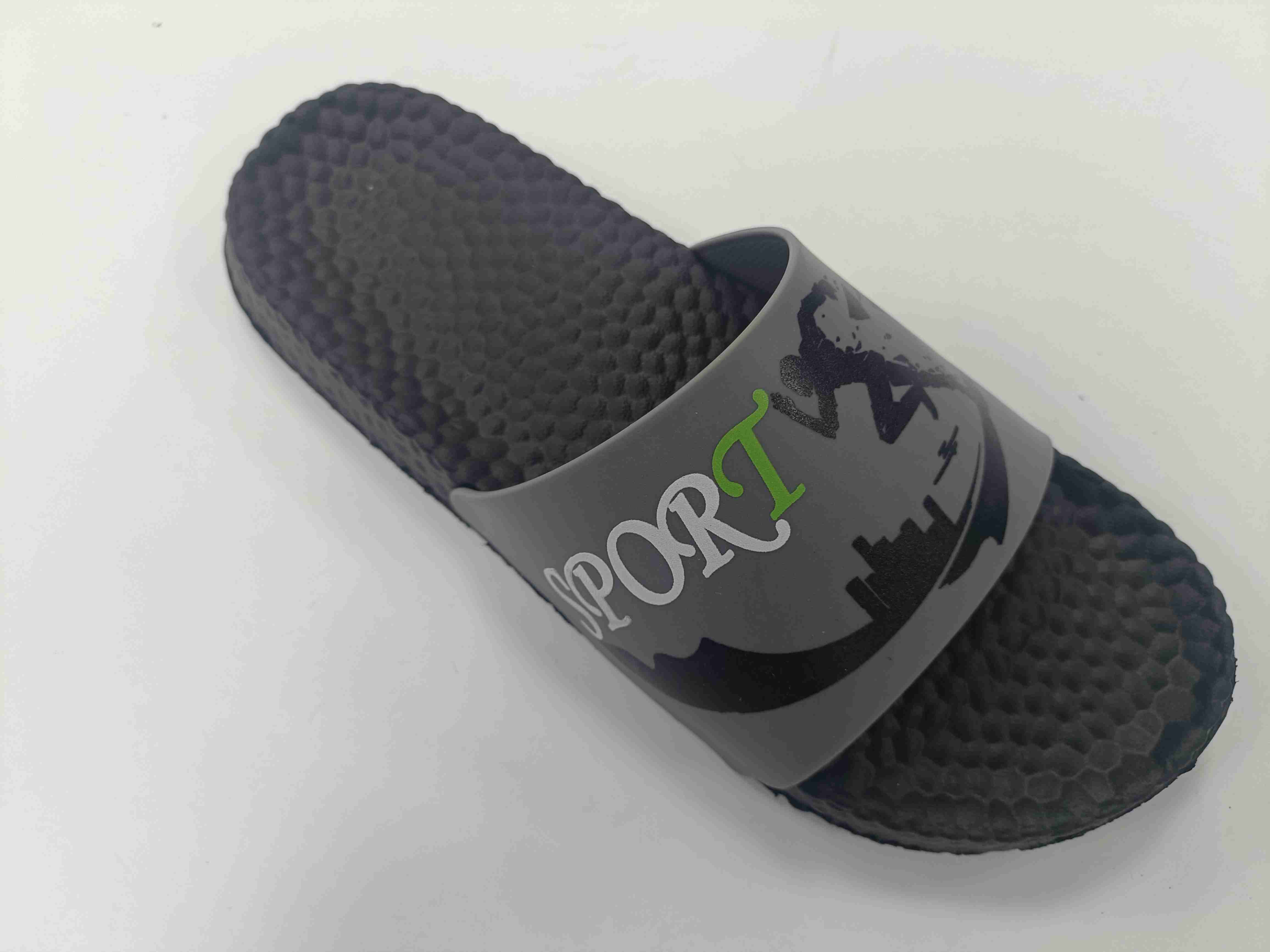 Custom Men Summer Slipper Beach Easy Wear PVC Slippers Slide Sandals 