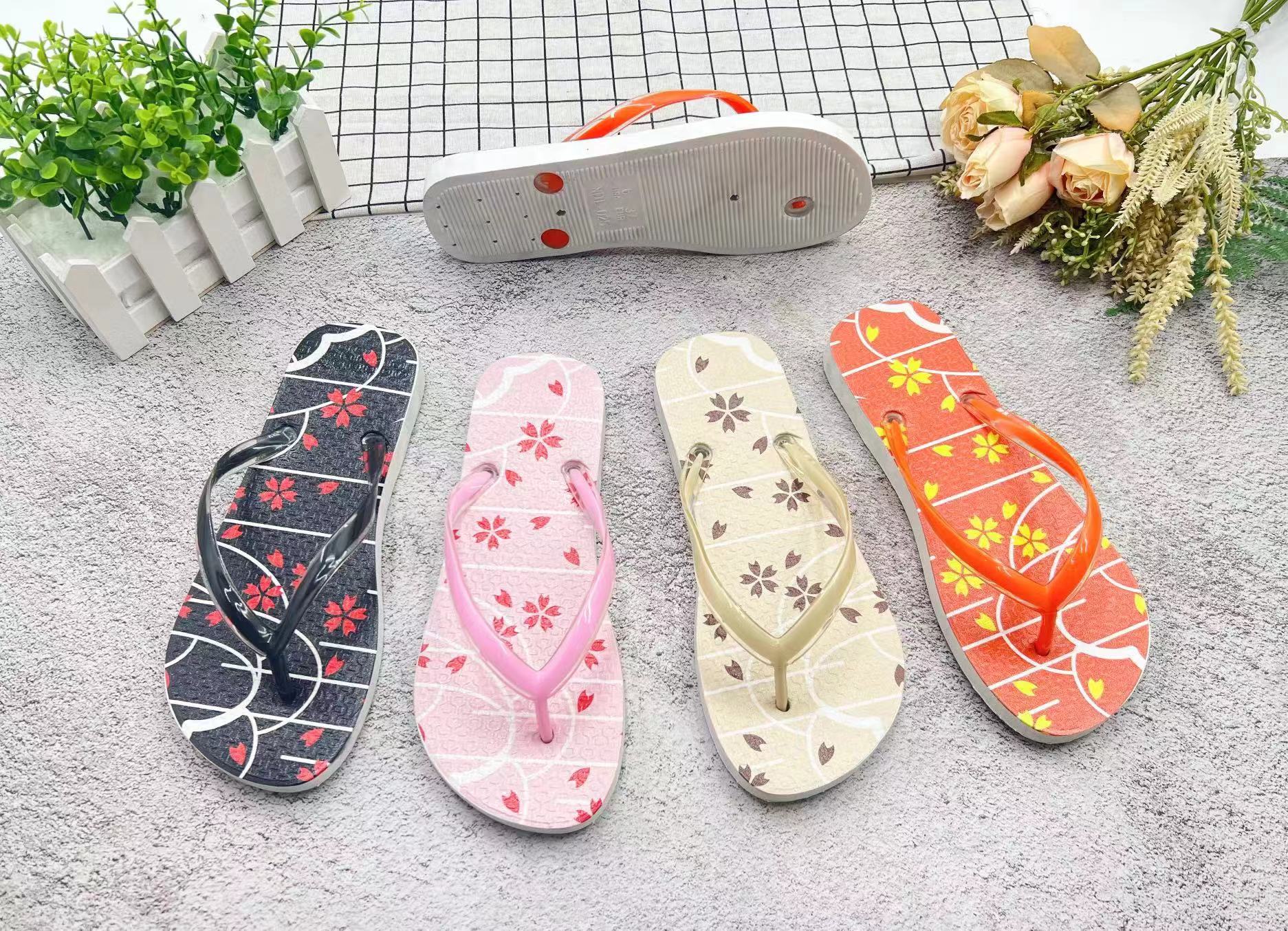 OEM Flip-Flops Ladies Sandals Outdoor Beach PVC Flip Flops Footwear 