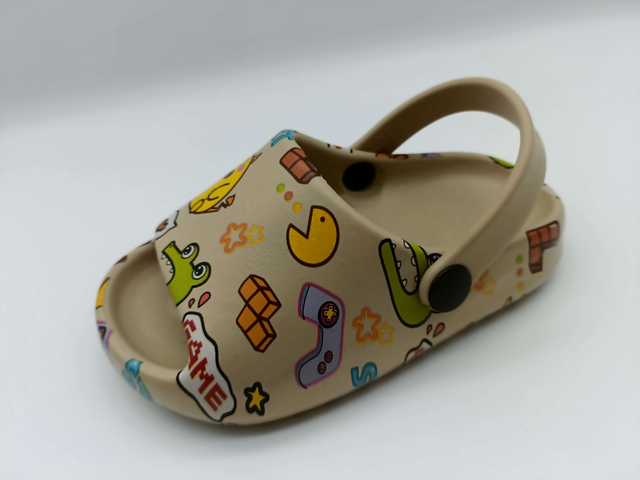 New Kids EVA Garden Shoes Clogs Slipper Casual Lightweight Beach Outdoor Sandals
