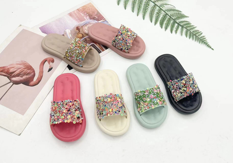 Hot Sale Shine Bead Slice Pvc Outdoor Sandals Shoes Children Fashion Slippers for Litter Girl