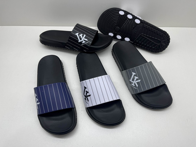 Custom Breathable House Footwear Non Slip Bathroom Slide Slippers for Men
