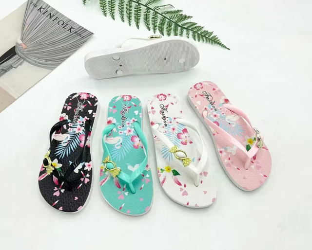 OEM Women PVC Flip Flops Outdoor Beach Slides Ladies Flip Flops
