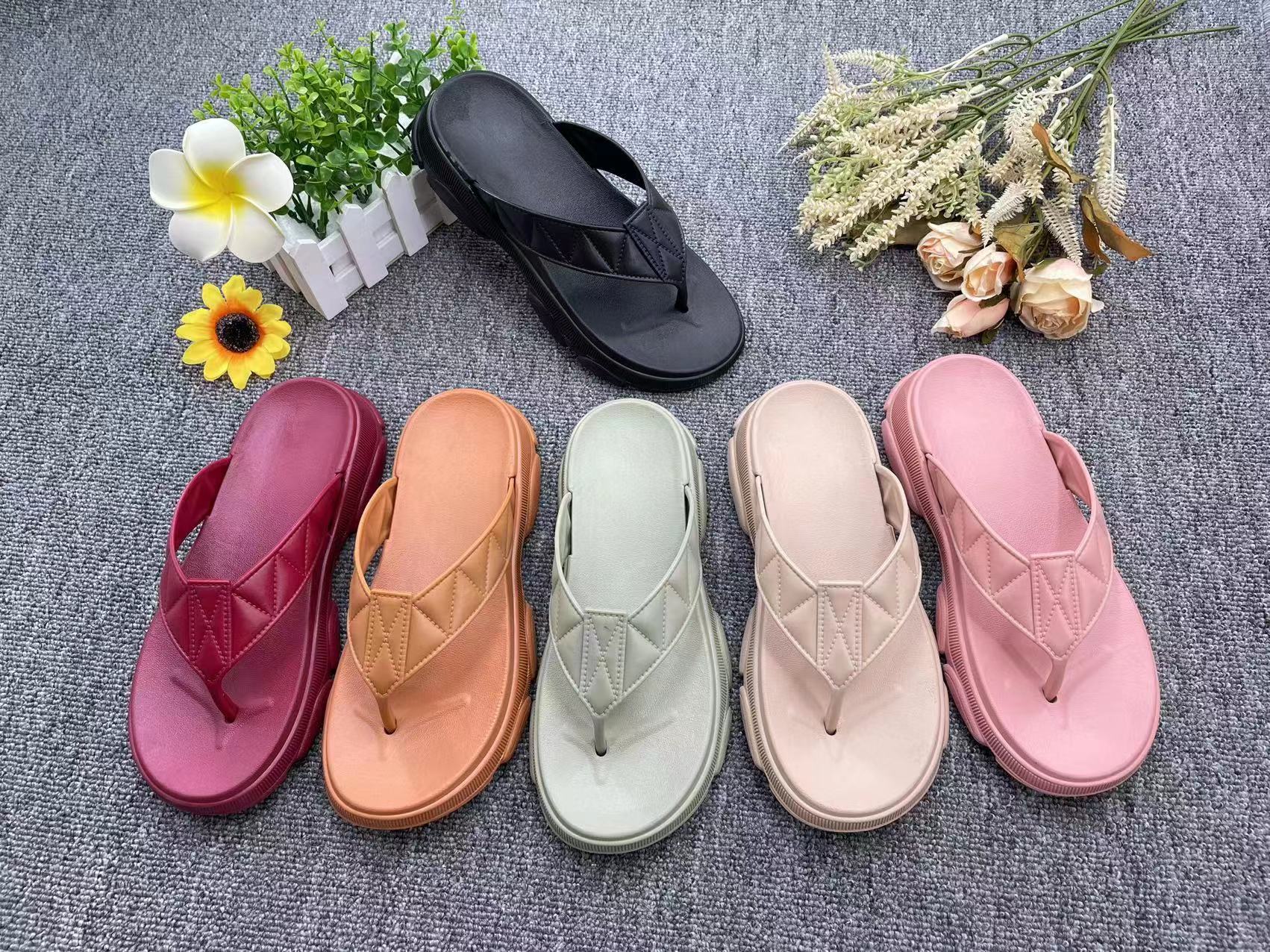 Ladies Beach Flat Slippers Slide Outdoor Sandals for Women Flip Flops