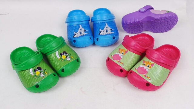 Summer Playground Outdoor Sports Children Sandals Waterproof Breathable EVA Kids Clogs
