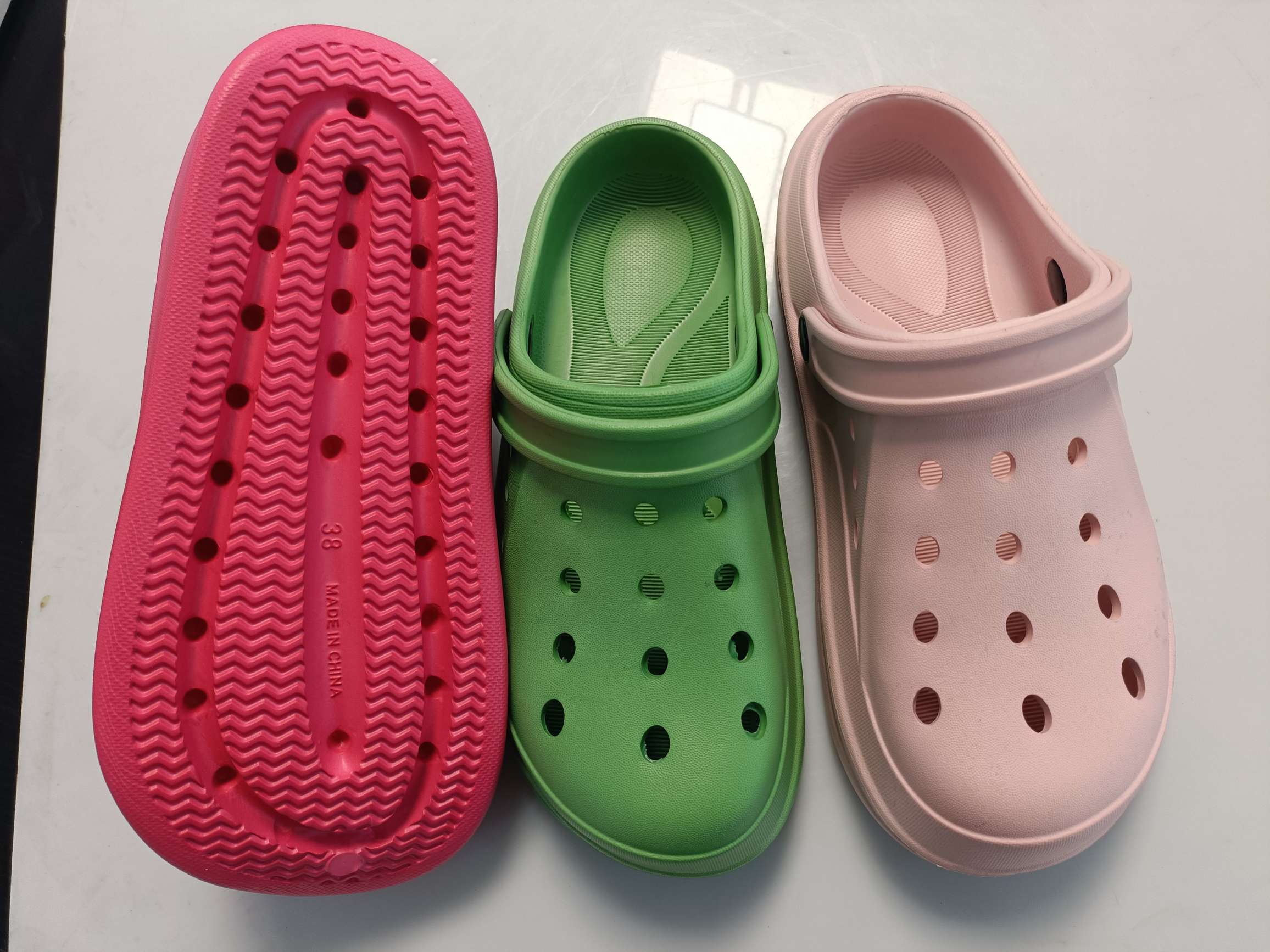 Garden Clog Shoes Uniform Classic Anti-Slip Comfortable Slipper Clogs